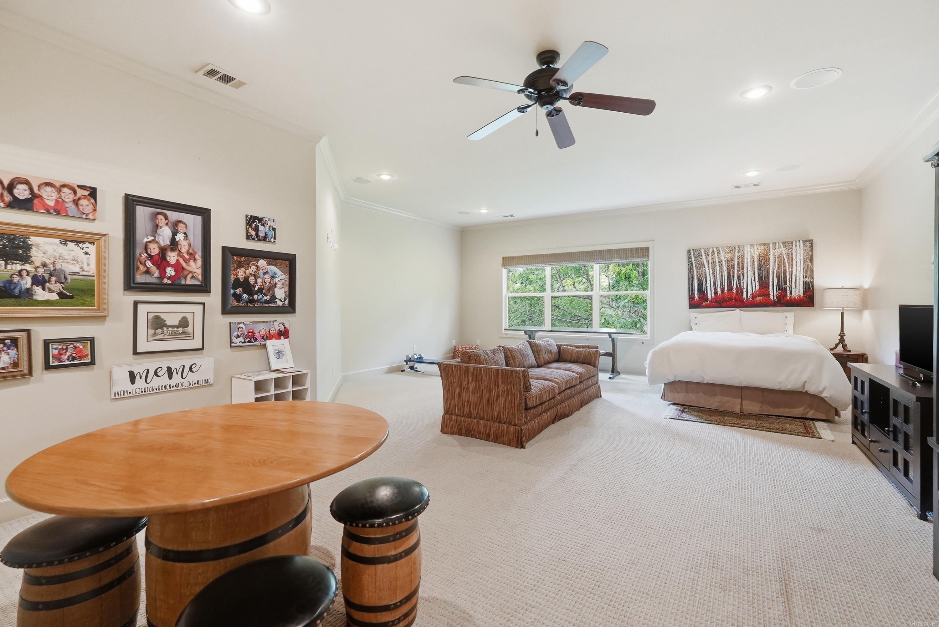 32 Winthrop Point