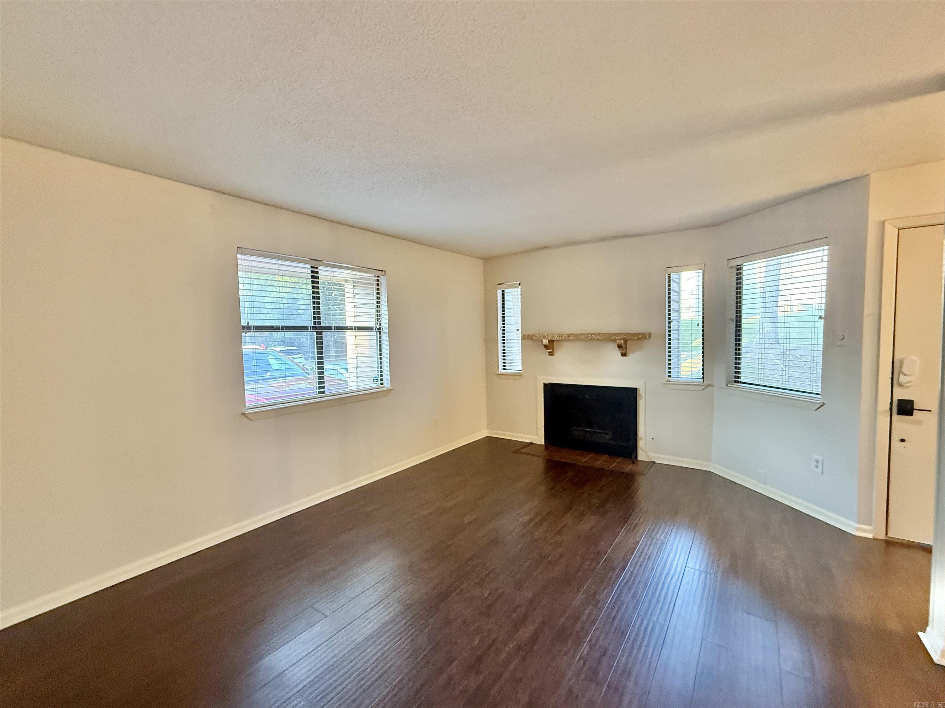 6 Towne Park Ct #3