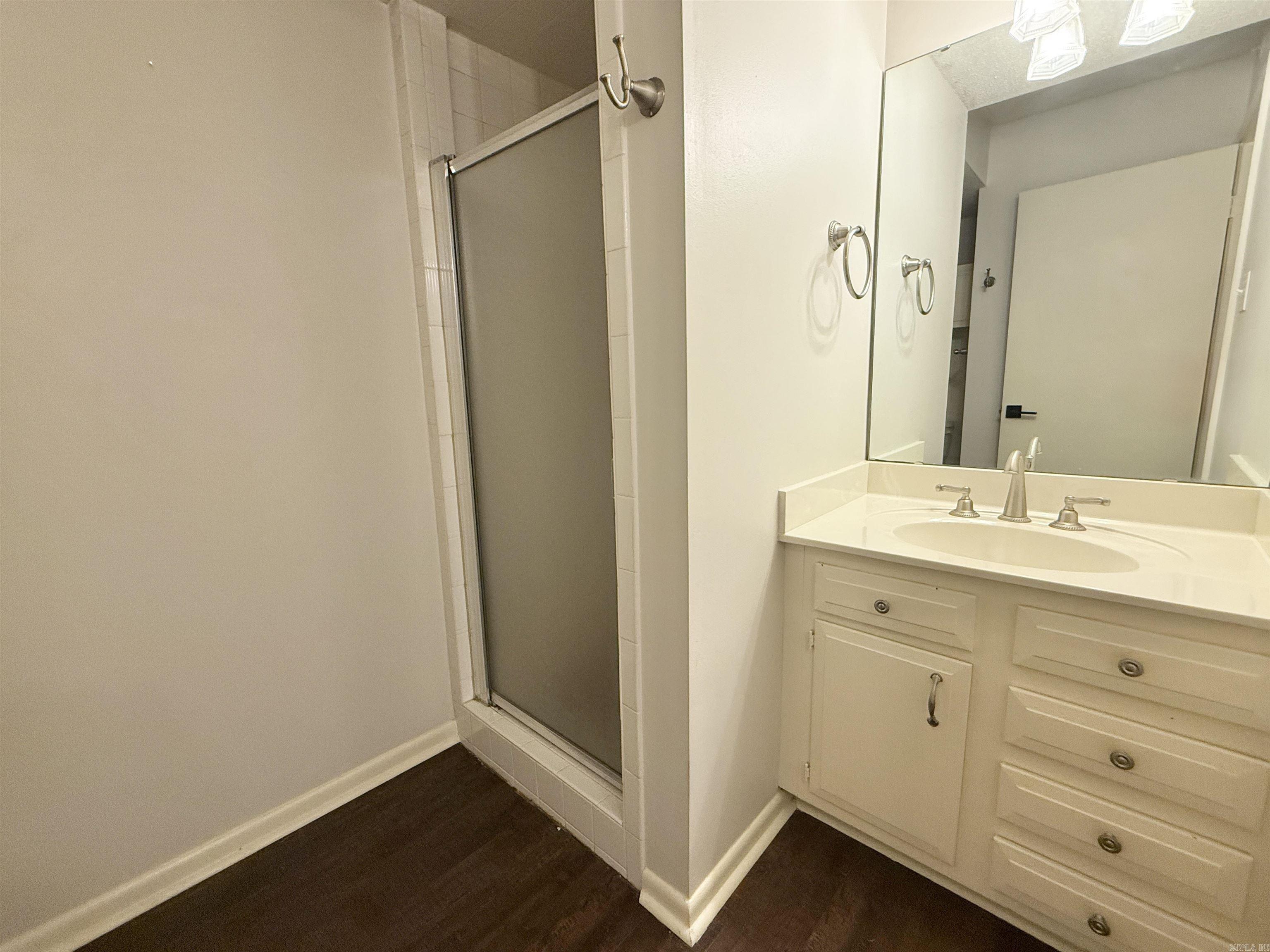 6 Towne Park Ct #3