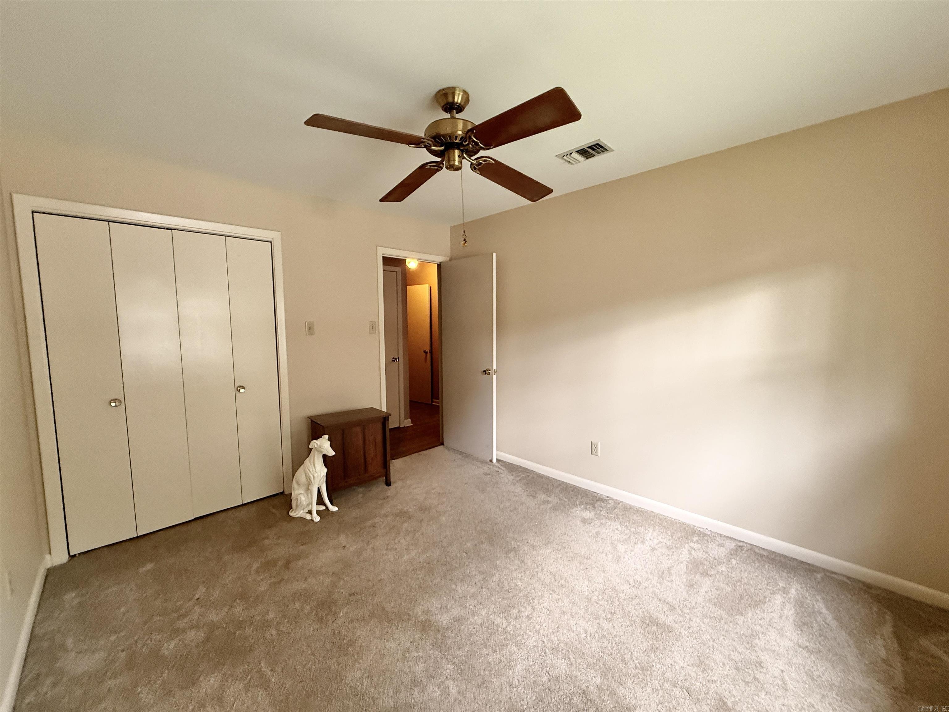 7701 Oakridge