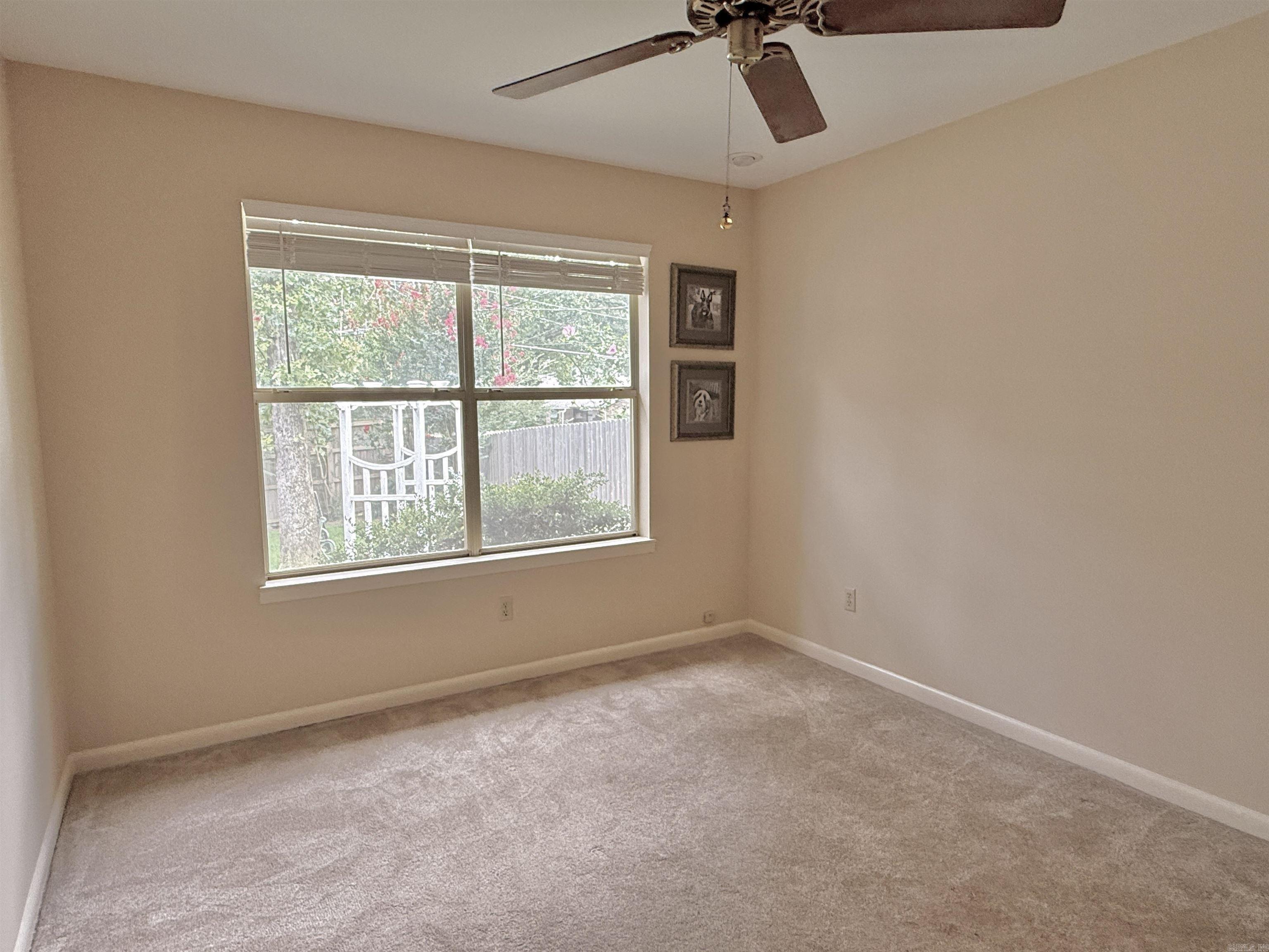 7701 Oakridge