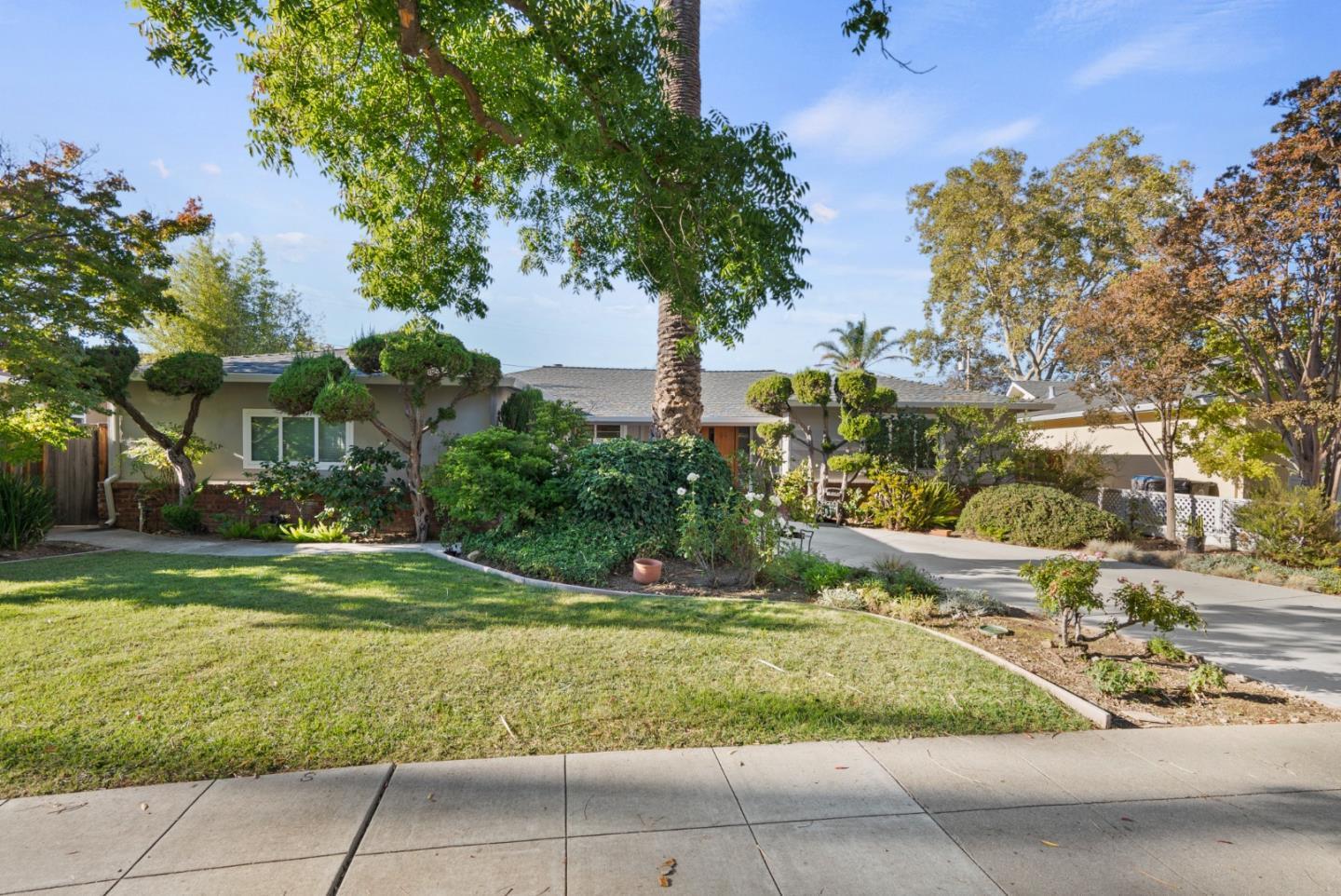 2865 Benjamin Avenue