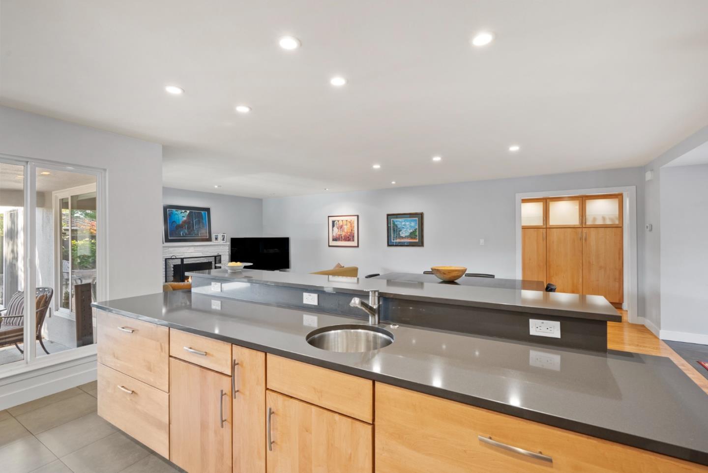 2865 Benjamin Avenue