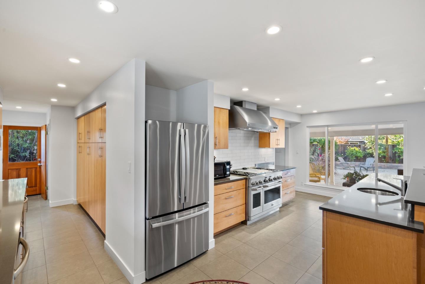 2865 Benjamin Avenue