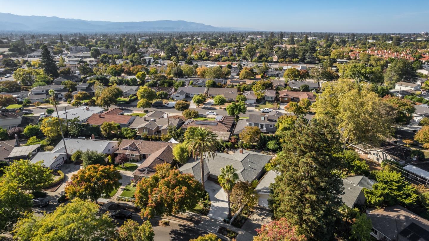 2865 Benjamin Avenue