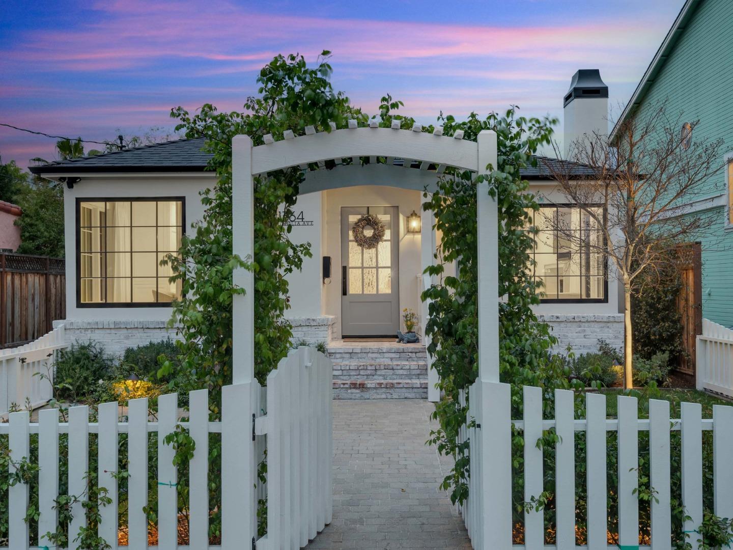 1364 Magnolia Avenue