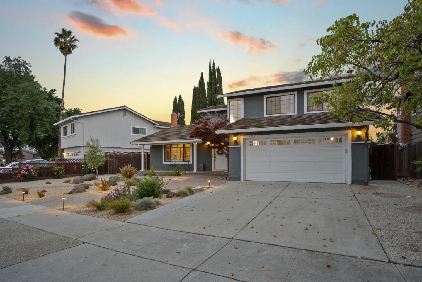 3736 Thousand Oaks Drive