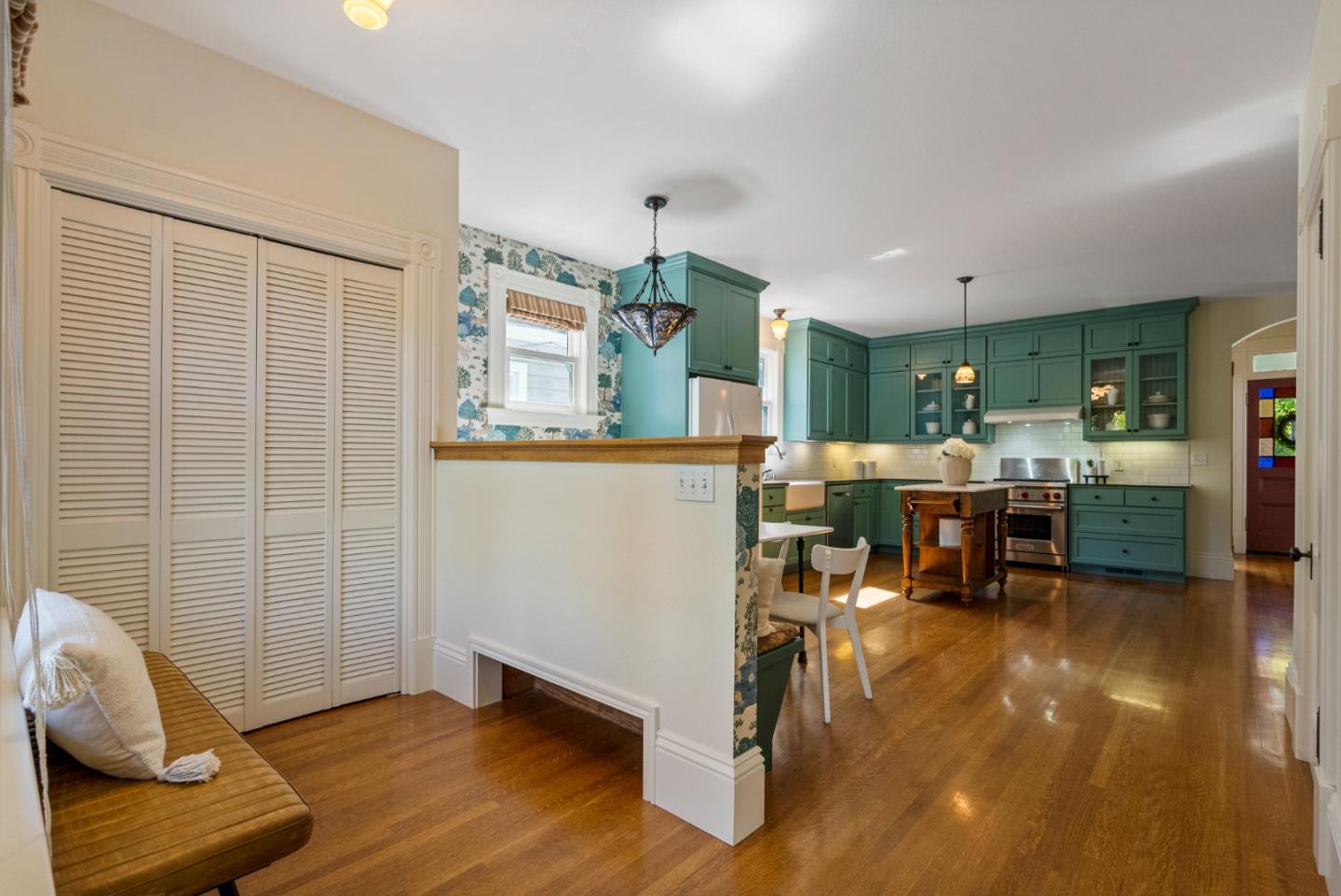 1262 Magnolia Avenue