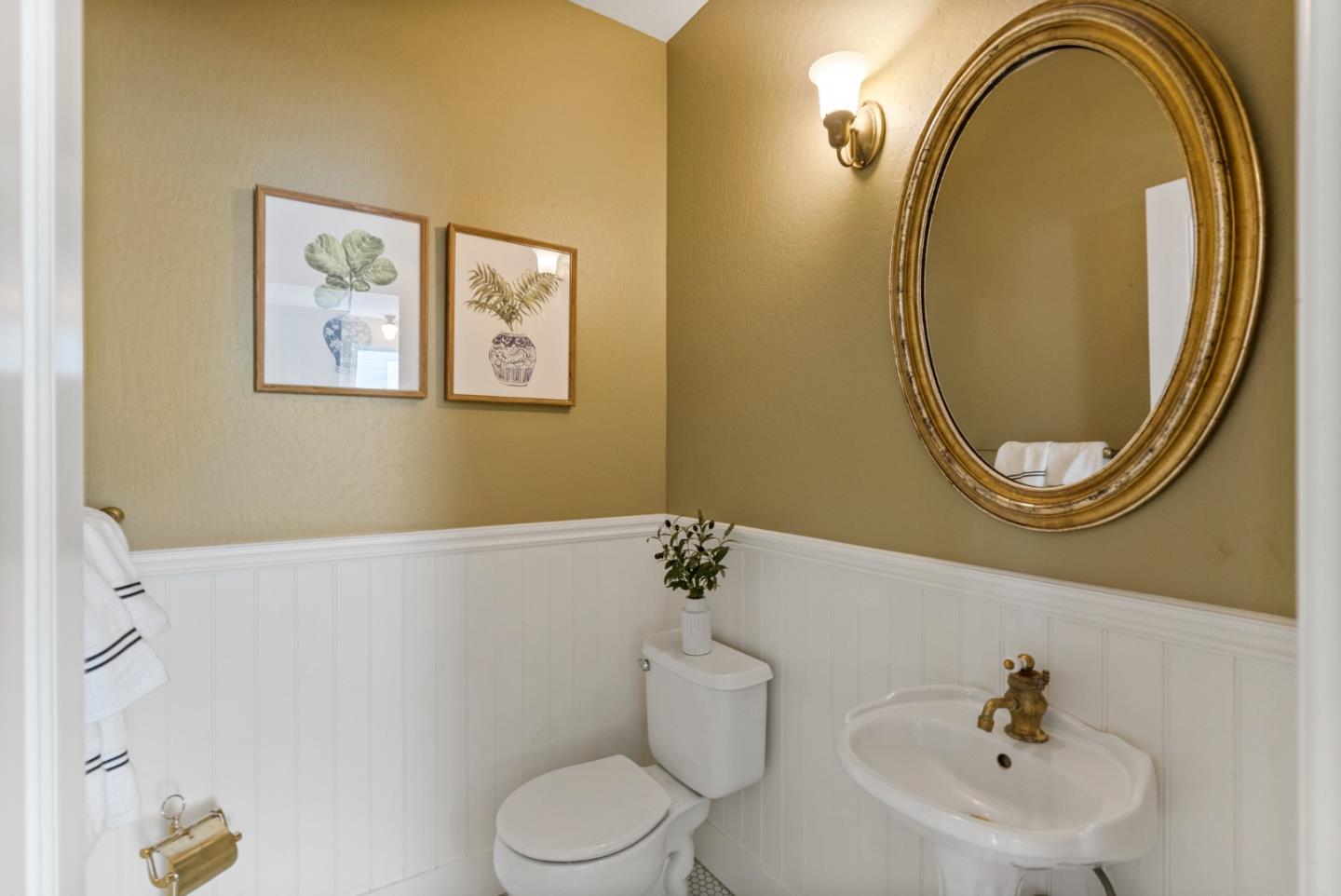 1262 Magnolia Avenue