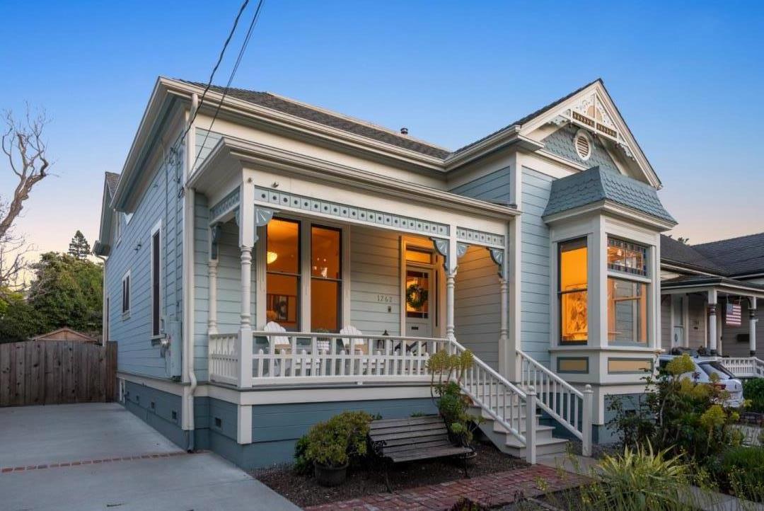 1262 Magnolia Avenue