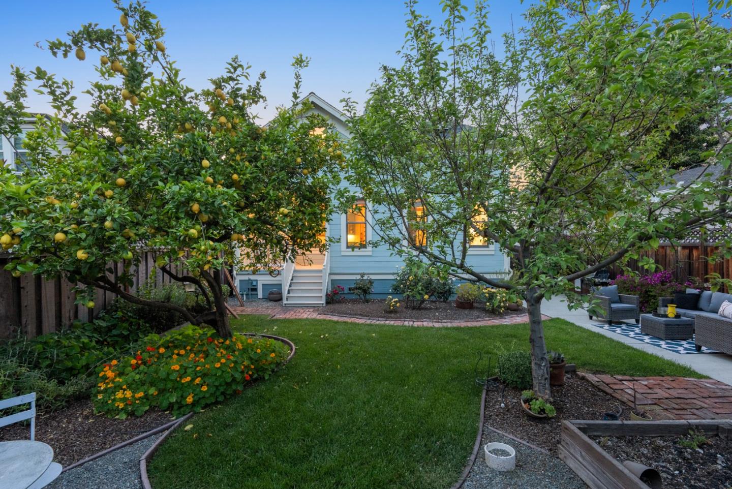 1262 Magnolia Avenue