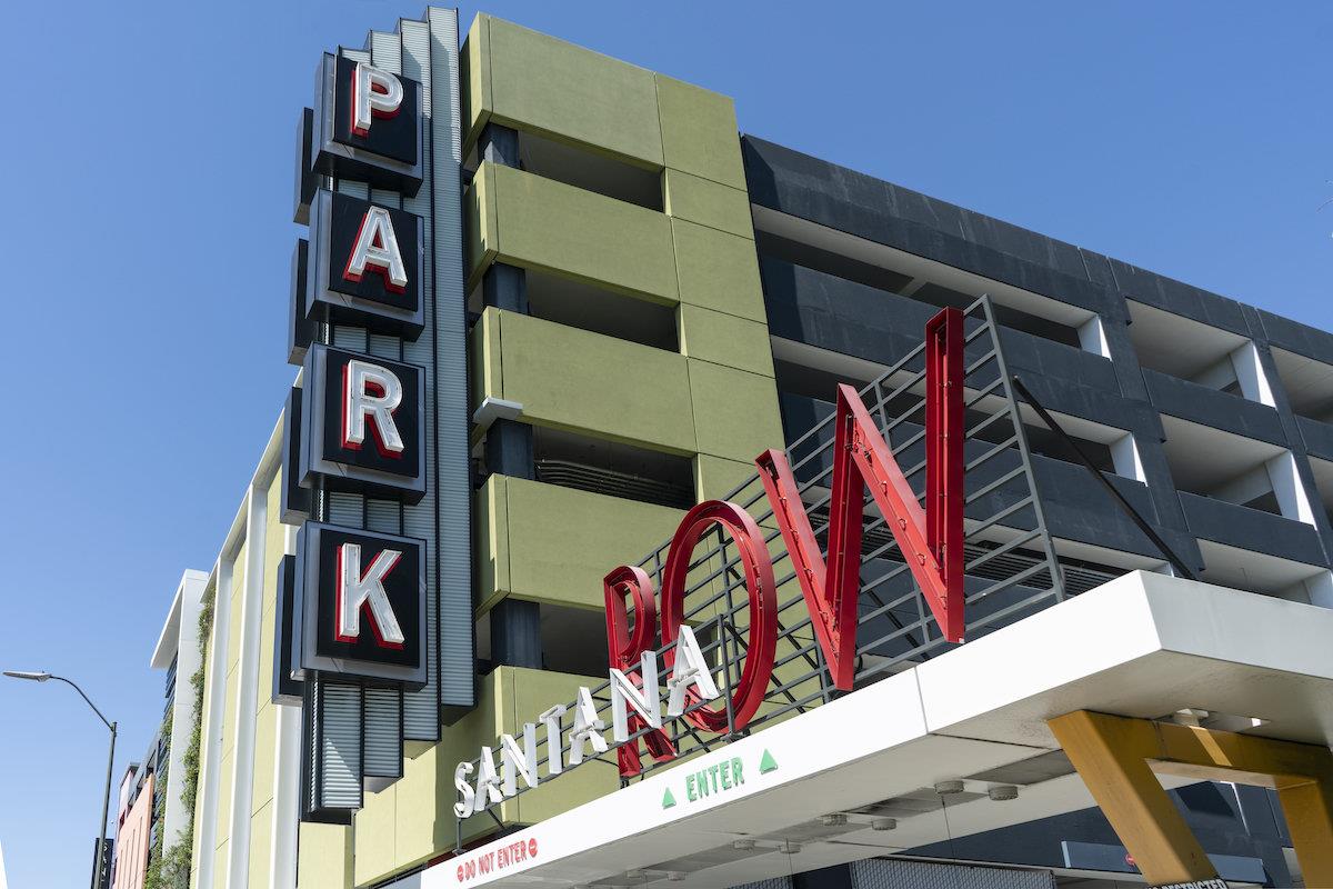 2450 Golf Links Circle