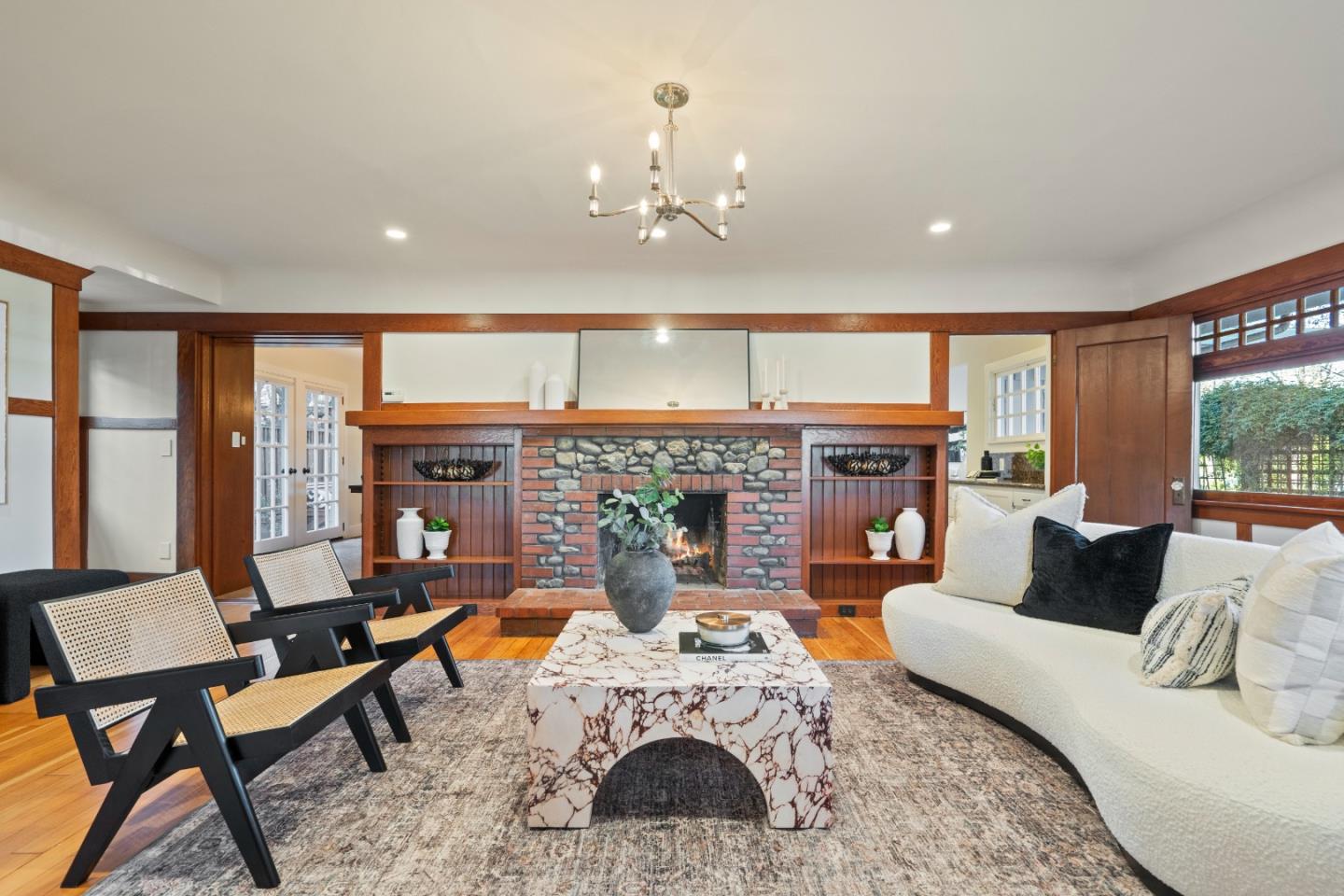 1305 Yosemite Avenue