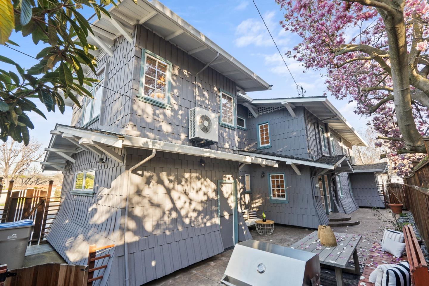 1305 Yosemite Avenue