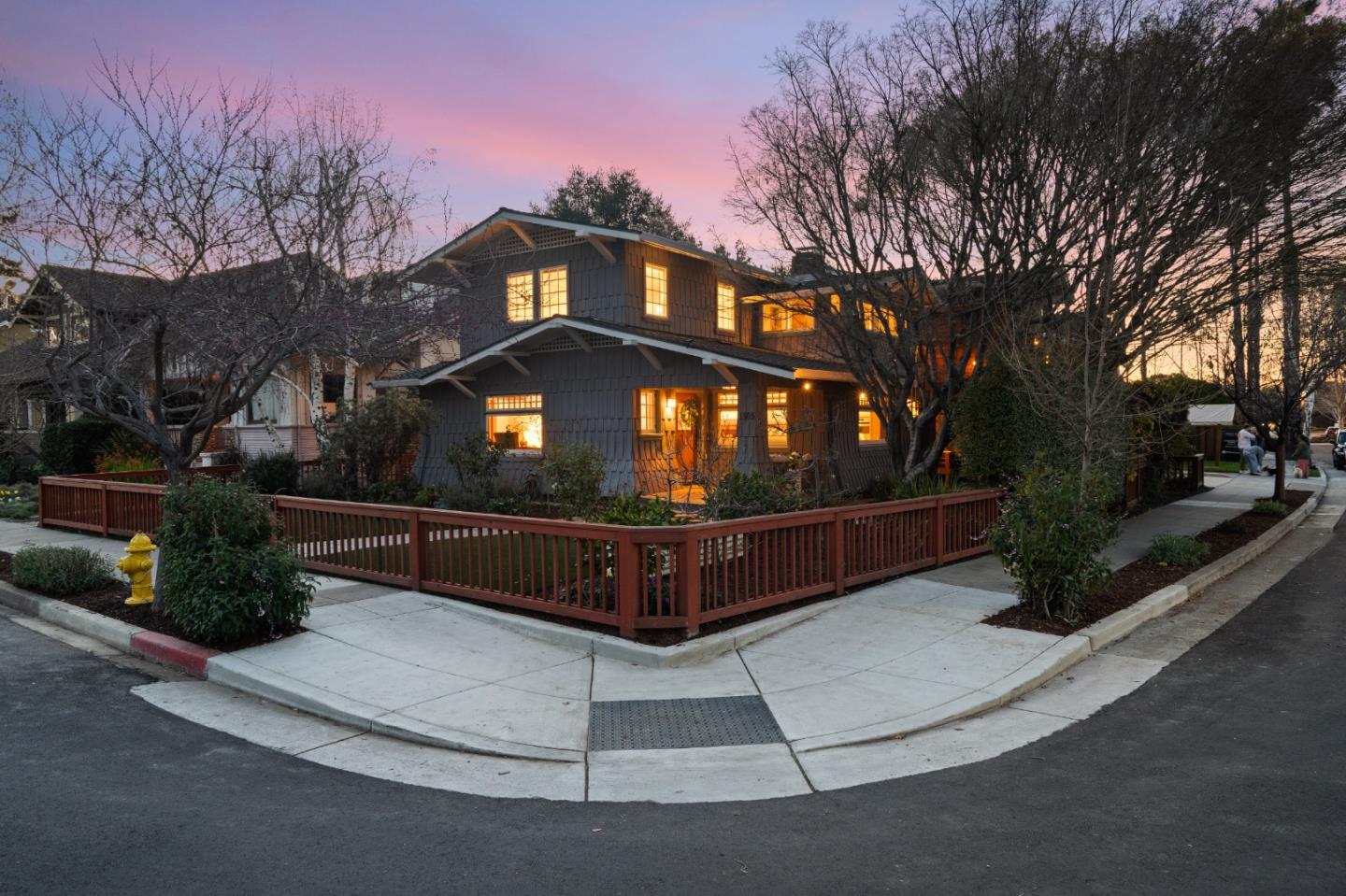 1305 Yosemite Avenue