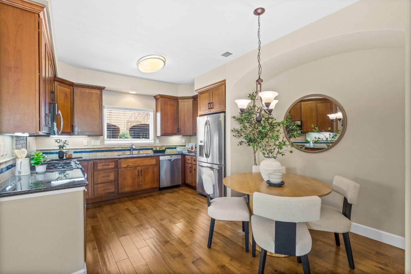 427 Willow Glen Way
