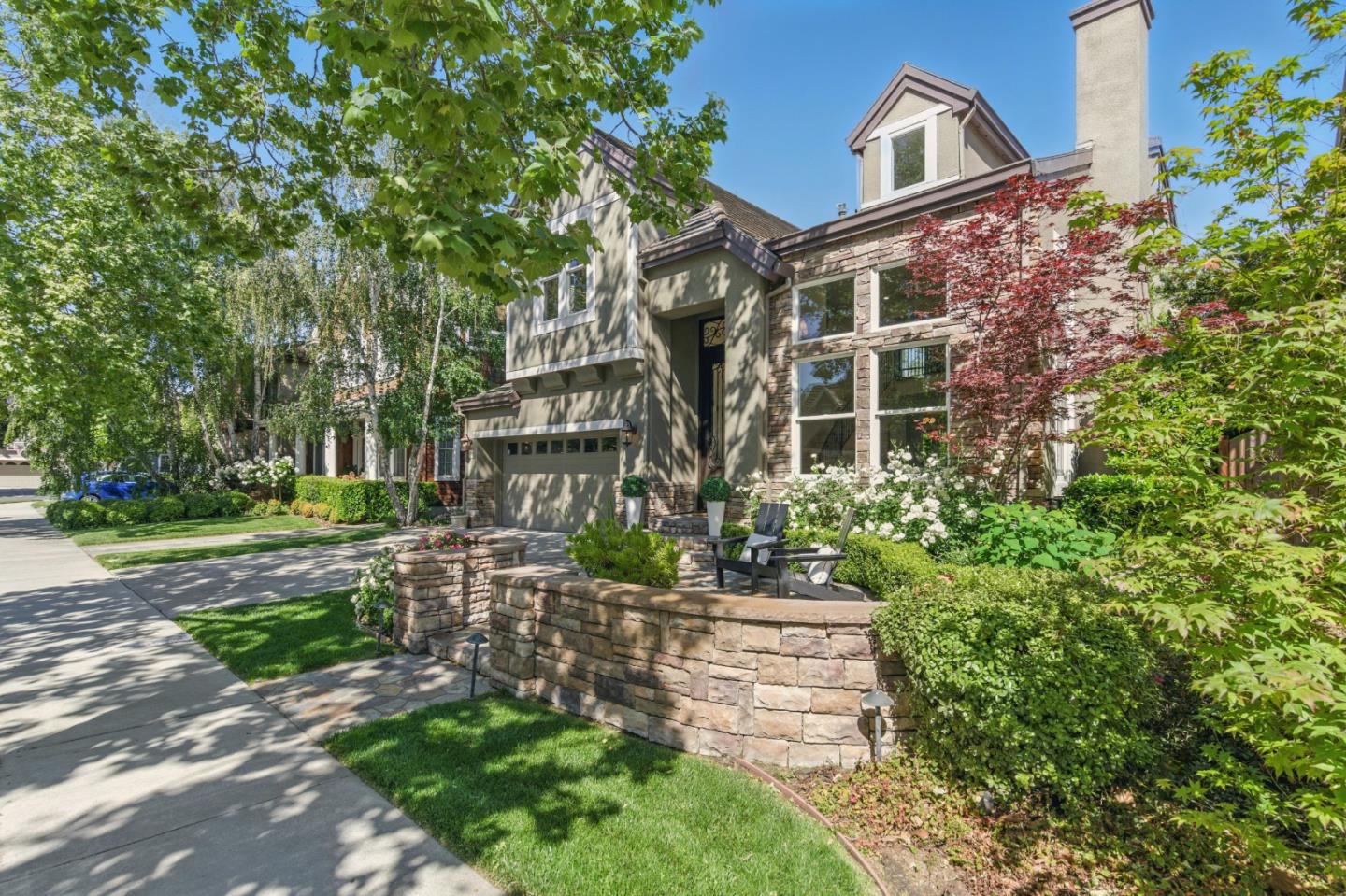 1435 Rosecrest Terrace