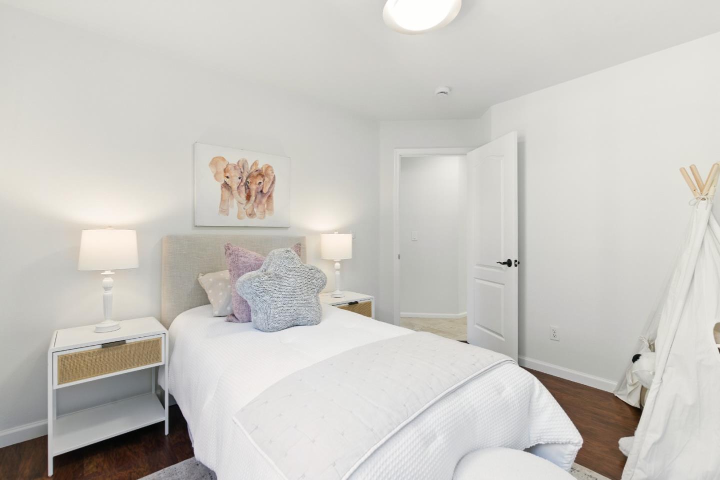 1435 Rosecrest Terrace