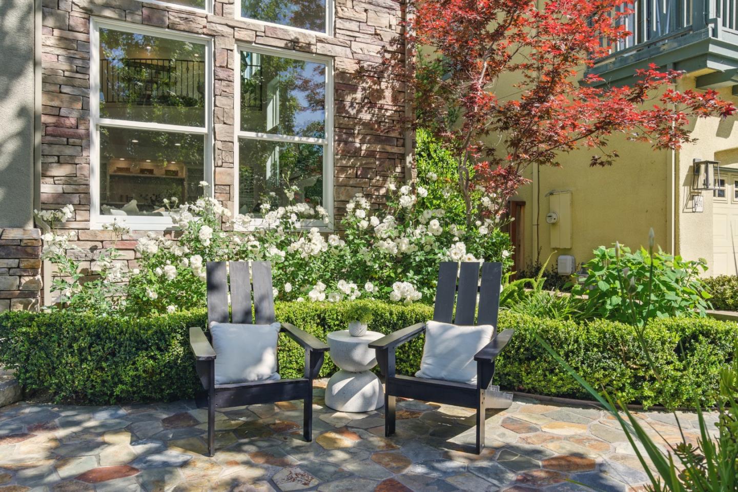 1435 Rosecrest Terrace