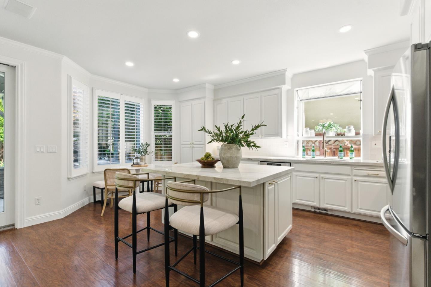 1435 Rosecrest Terrace