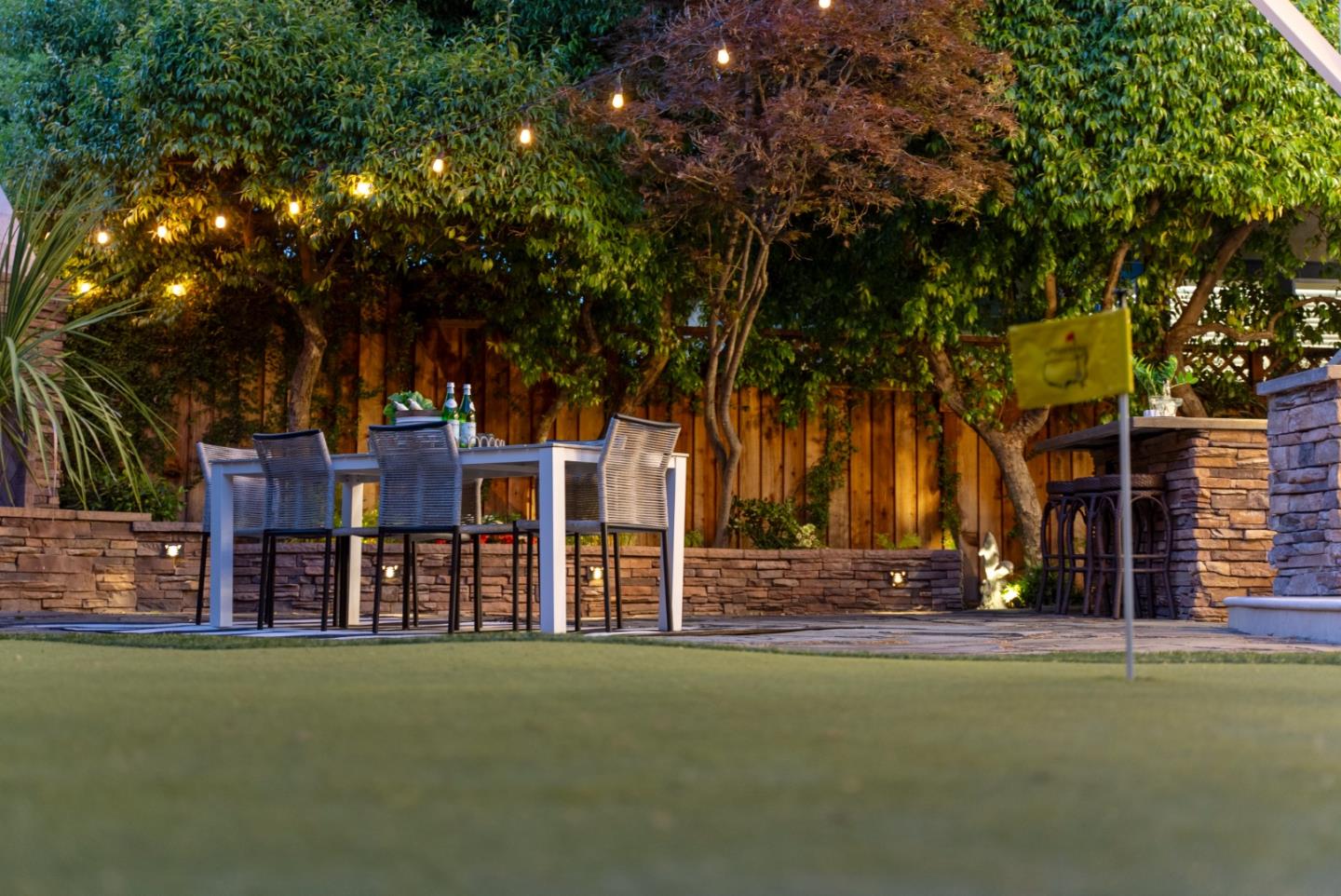 1435 Rosecrest Terrace