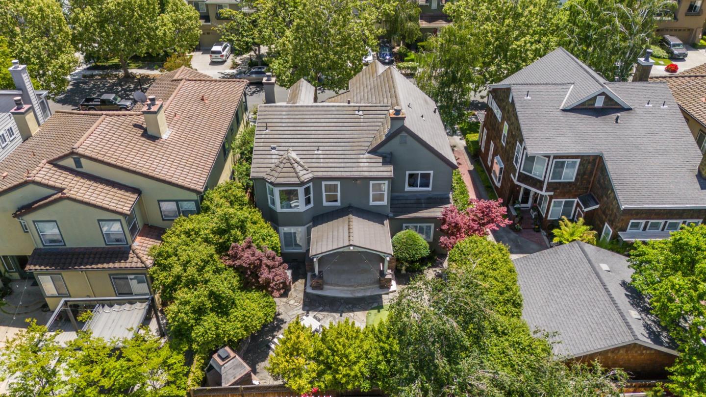 1435 Rosecrest Terrace