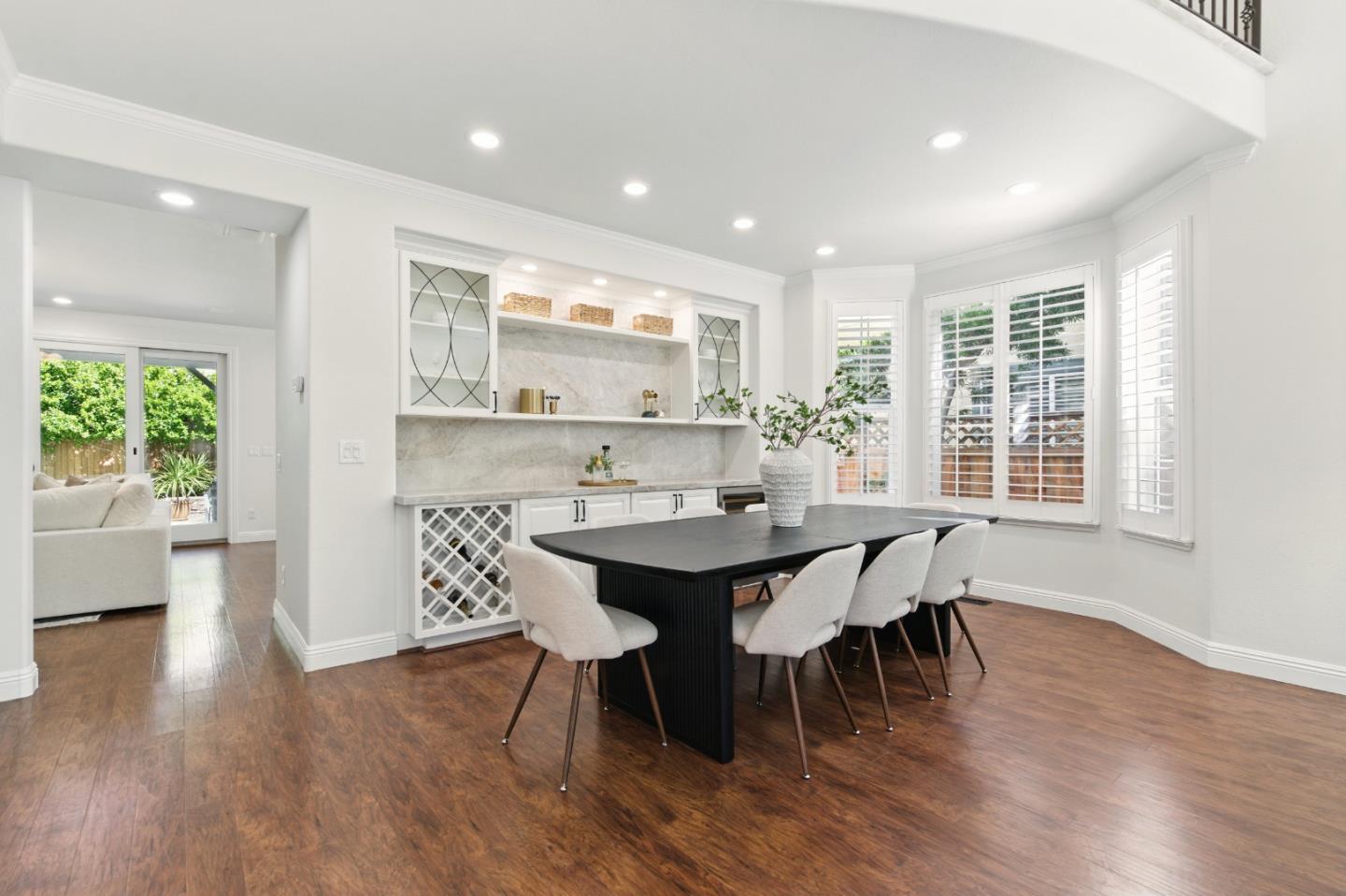 1435 Rosecrest Terrace