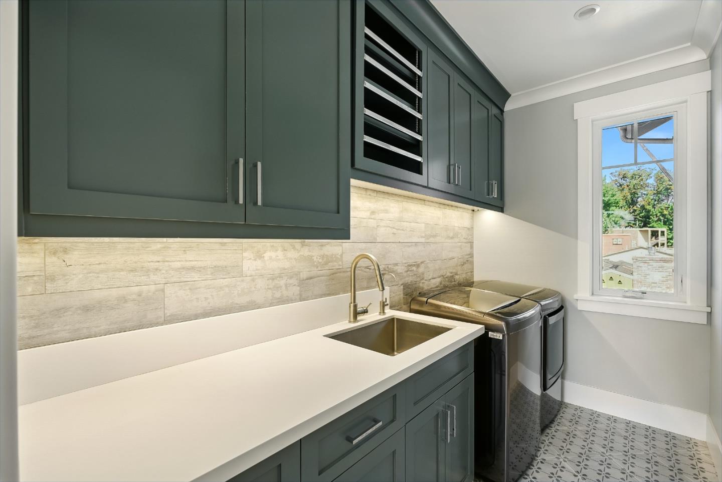 1549 Keesling Avenue