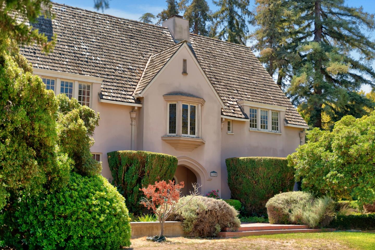 1190 Emory Street