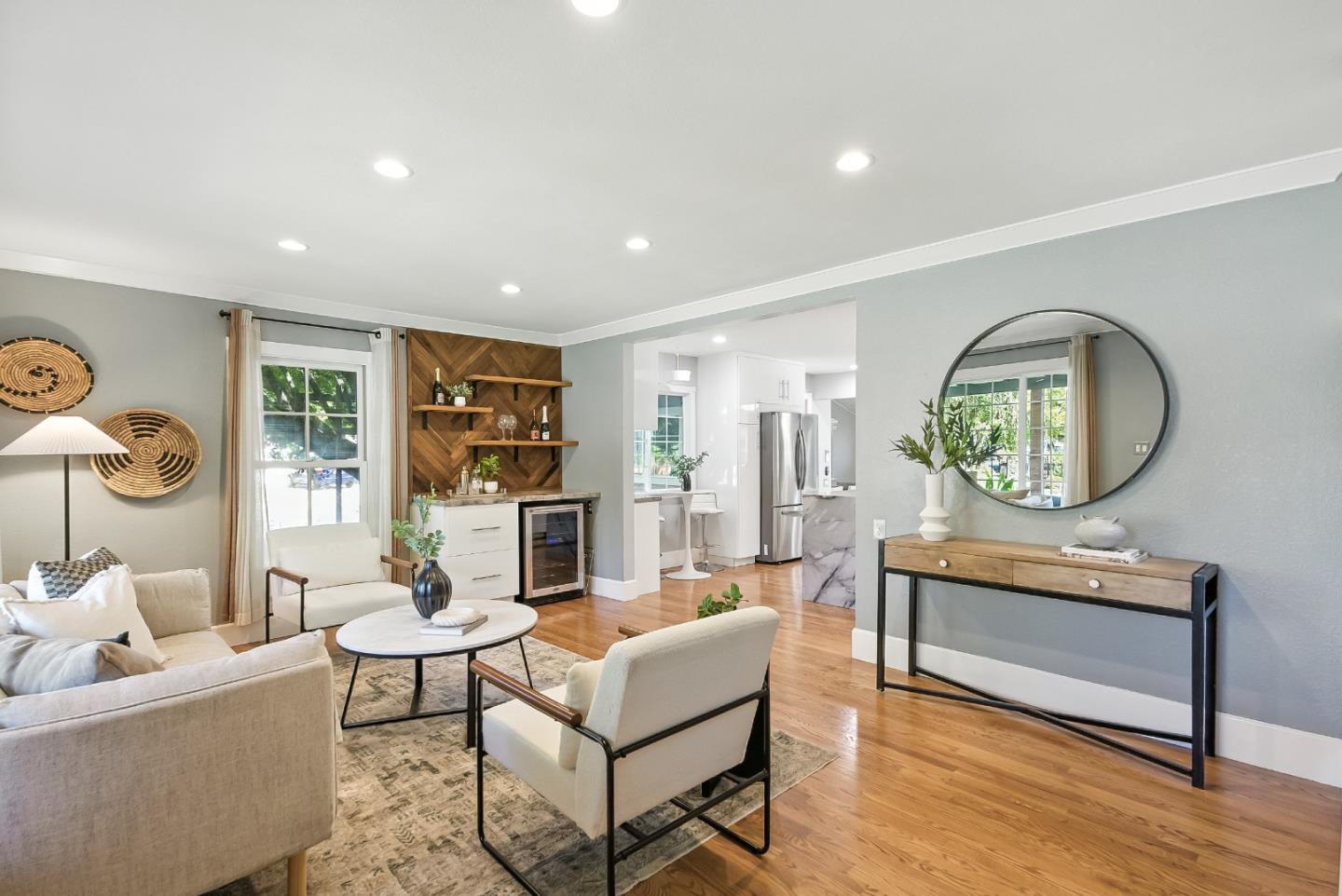 1830 Heatherdale Avenue