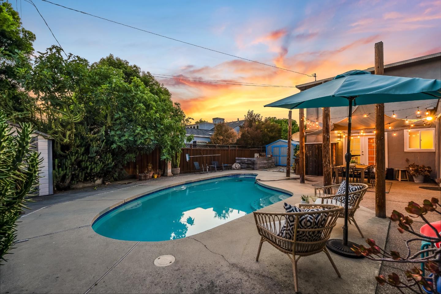 1830 Heatherdale Avenue