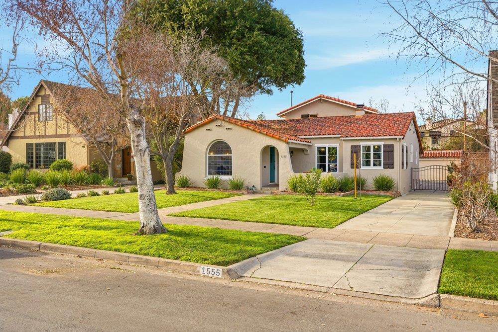 1555 Calaveras Avenue