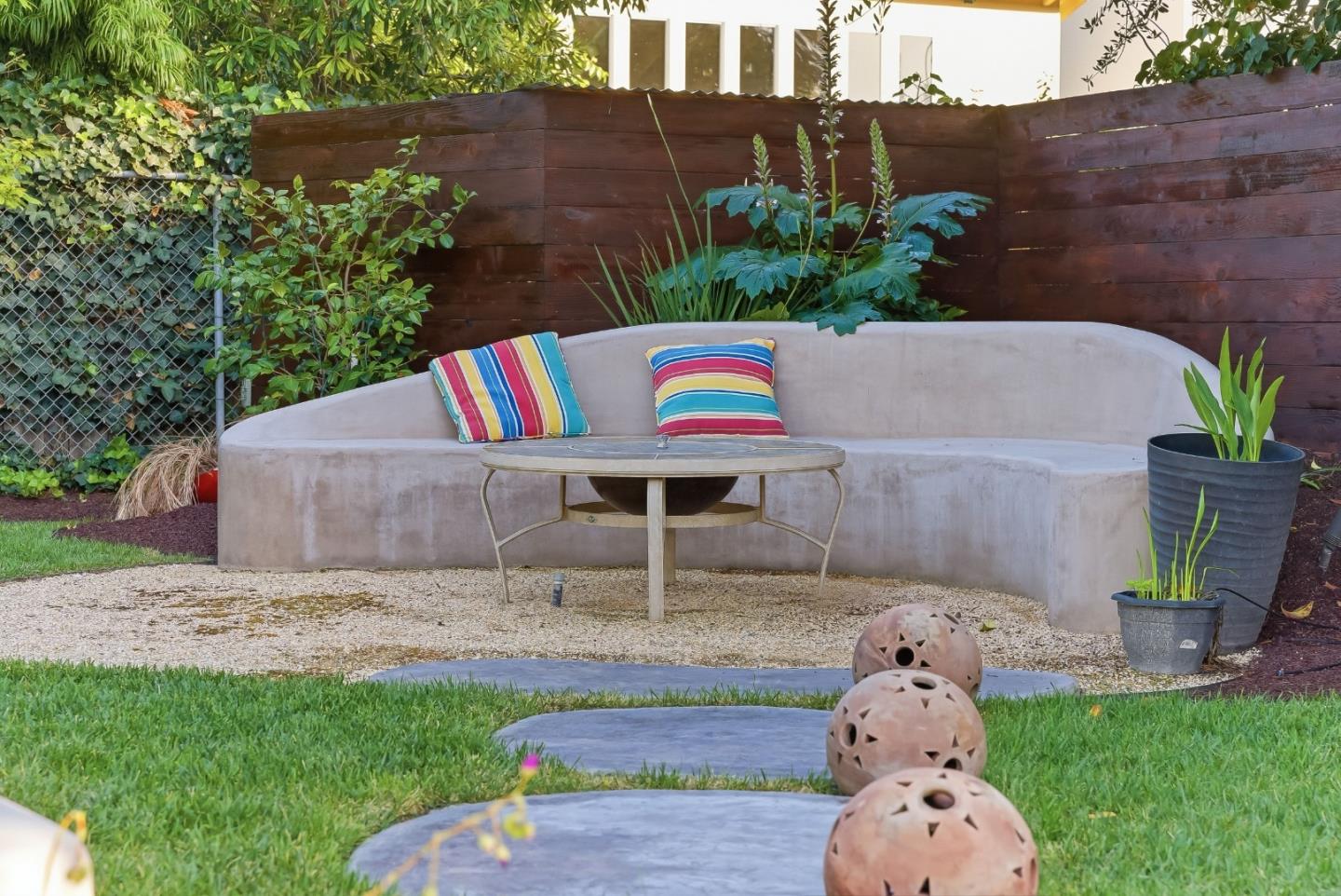 1344 University Avenue