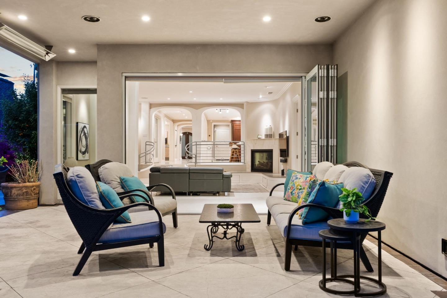 1344 University Avenue