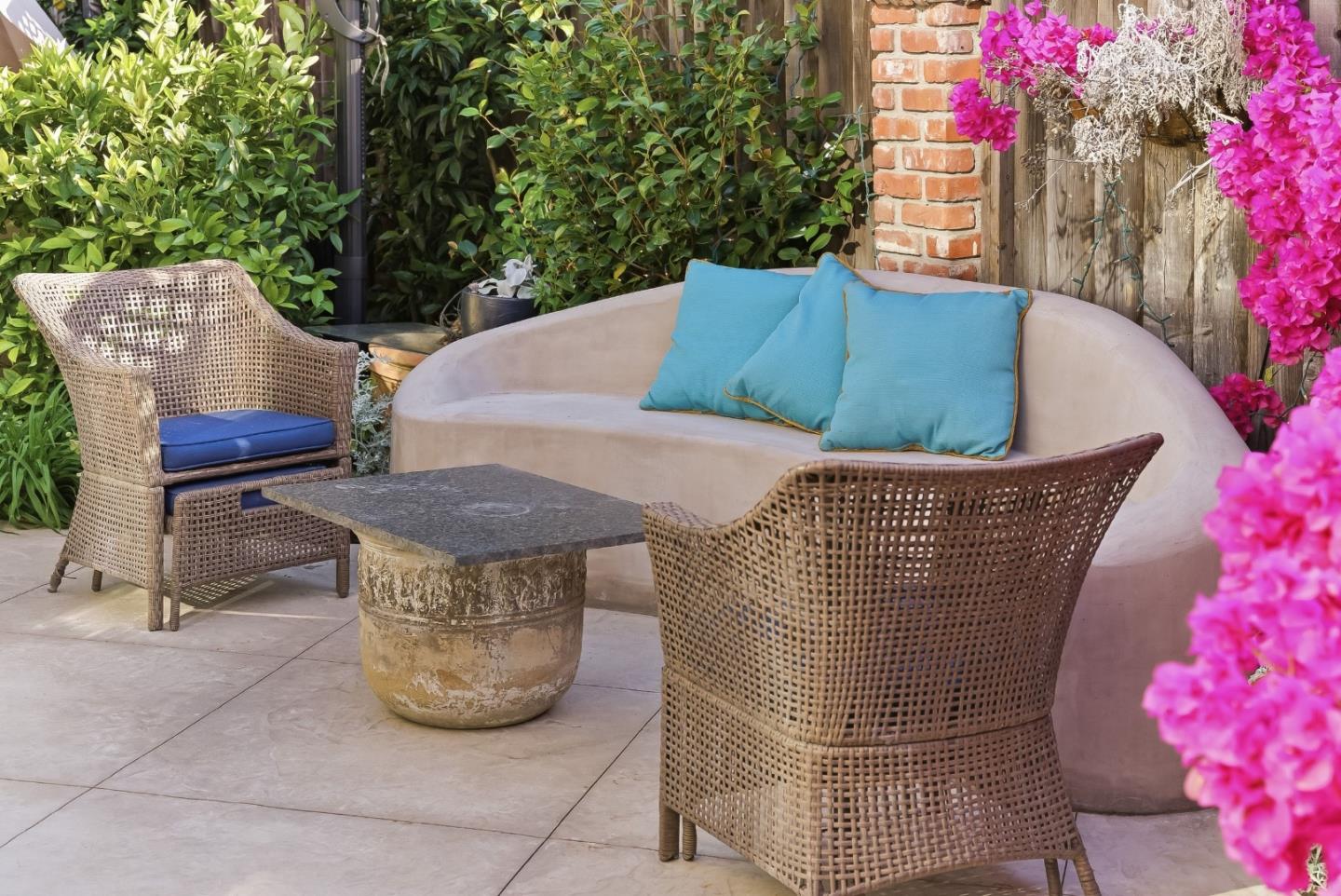 1344 University Avenue