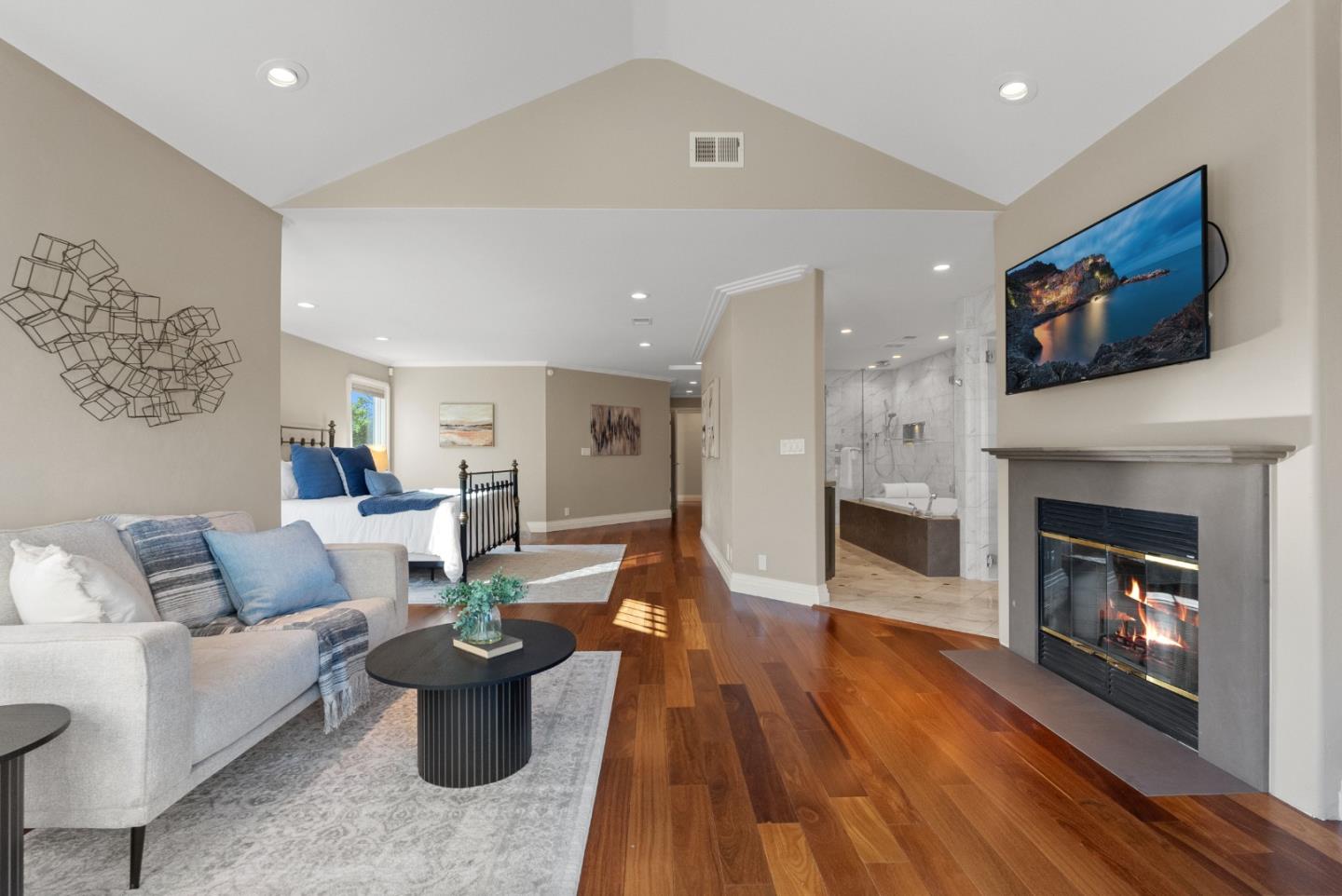 1344 University Avenue