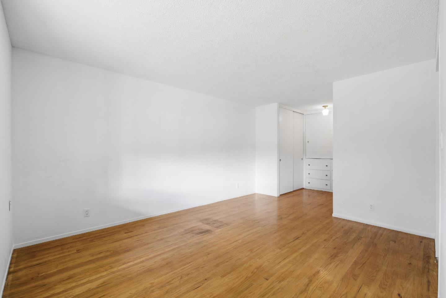 2261 Central Park Drive