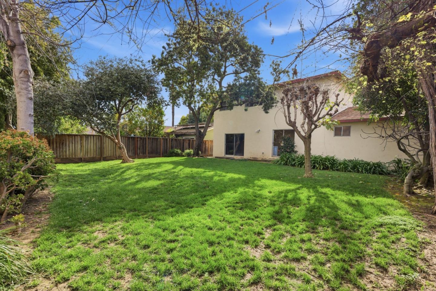 2261 Central Park Drive