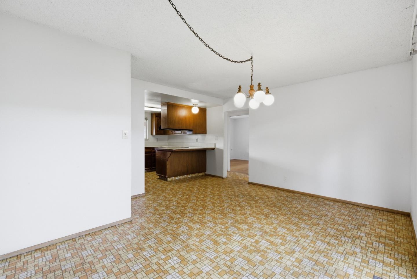 2261 Central Park Drive