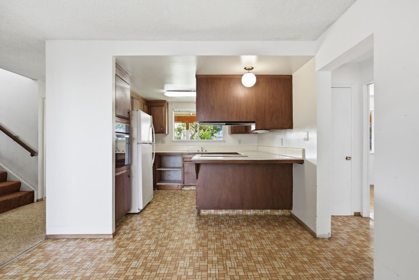 2261 Central Park Drive