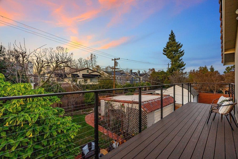 1555 Calaveras Avenue