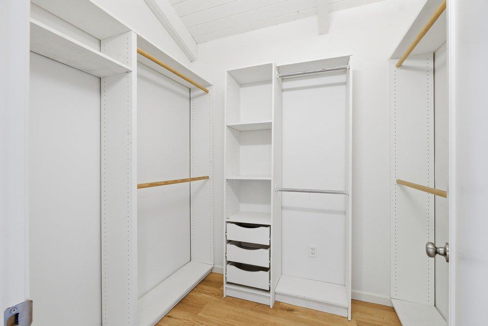 1555 Calaveras Avenue