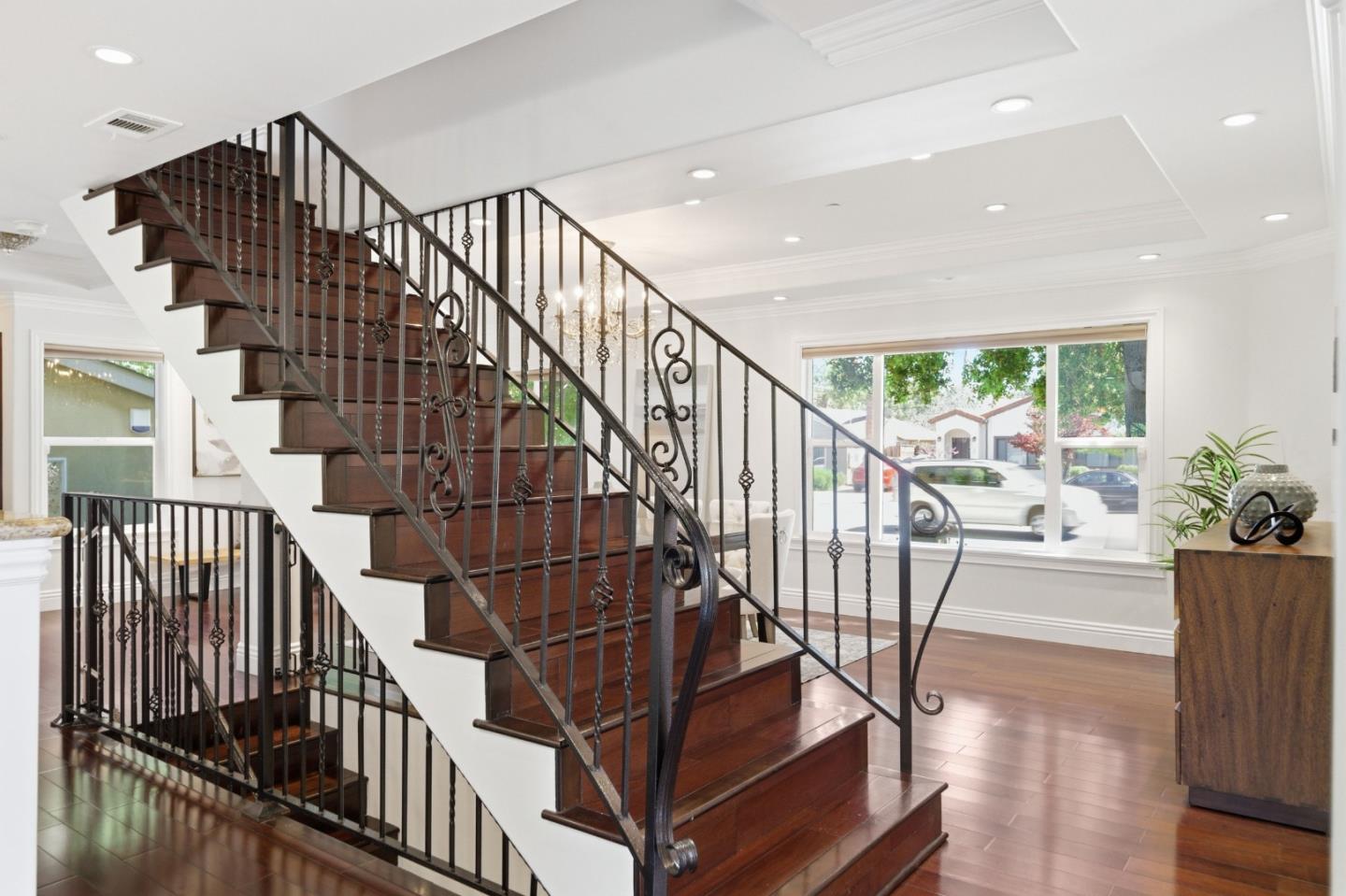 1481 West Hedding Street