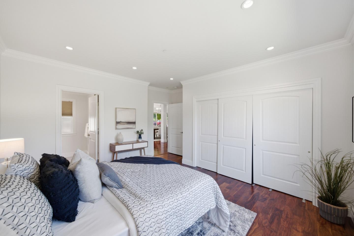 1481 West Hedding Street