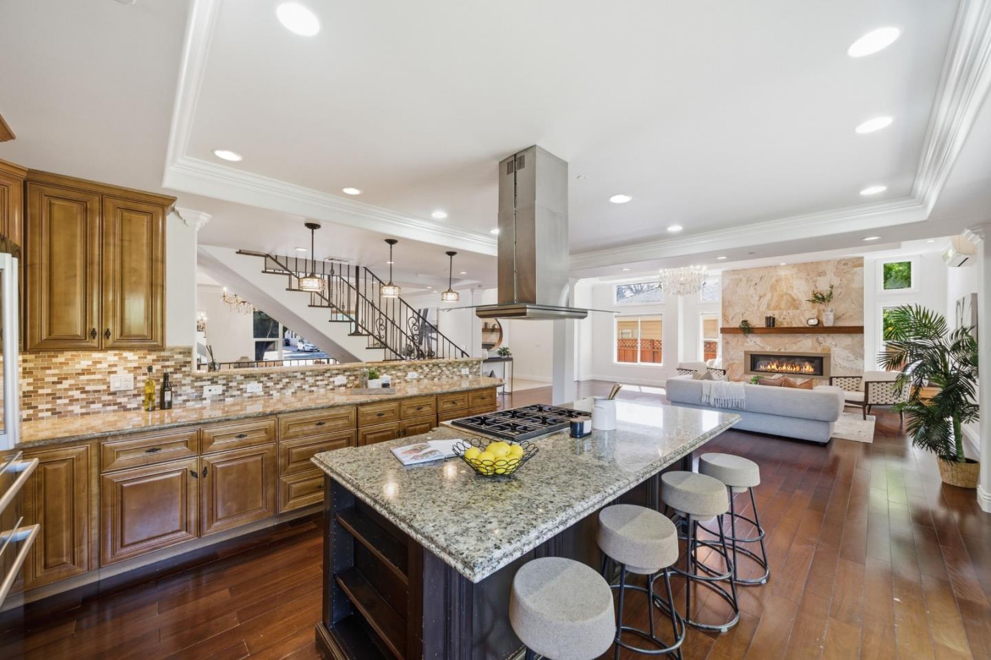 1481 West Hedding Street