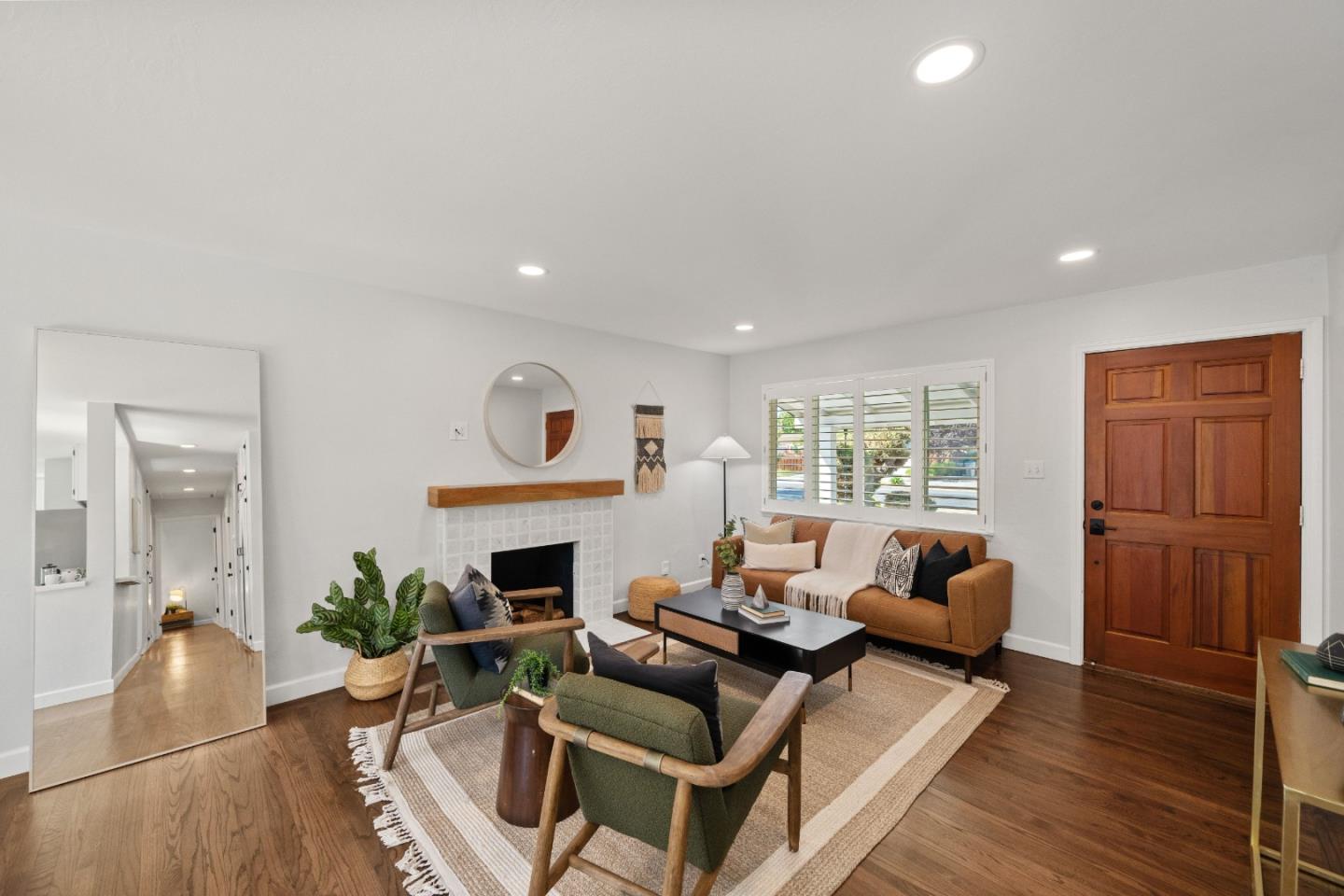 2684 Sutro