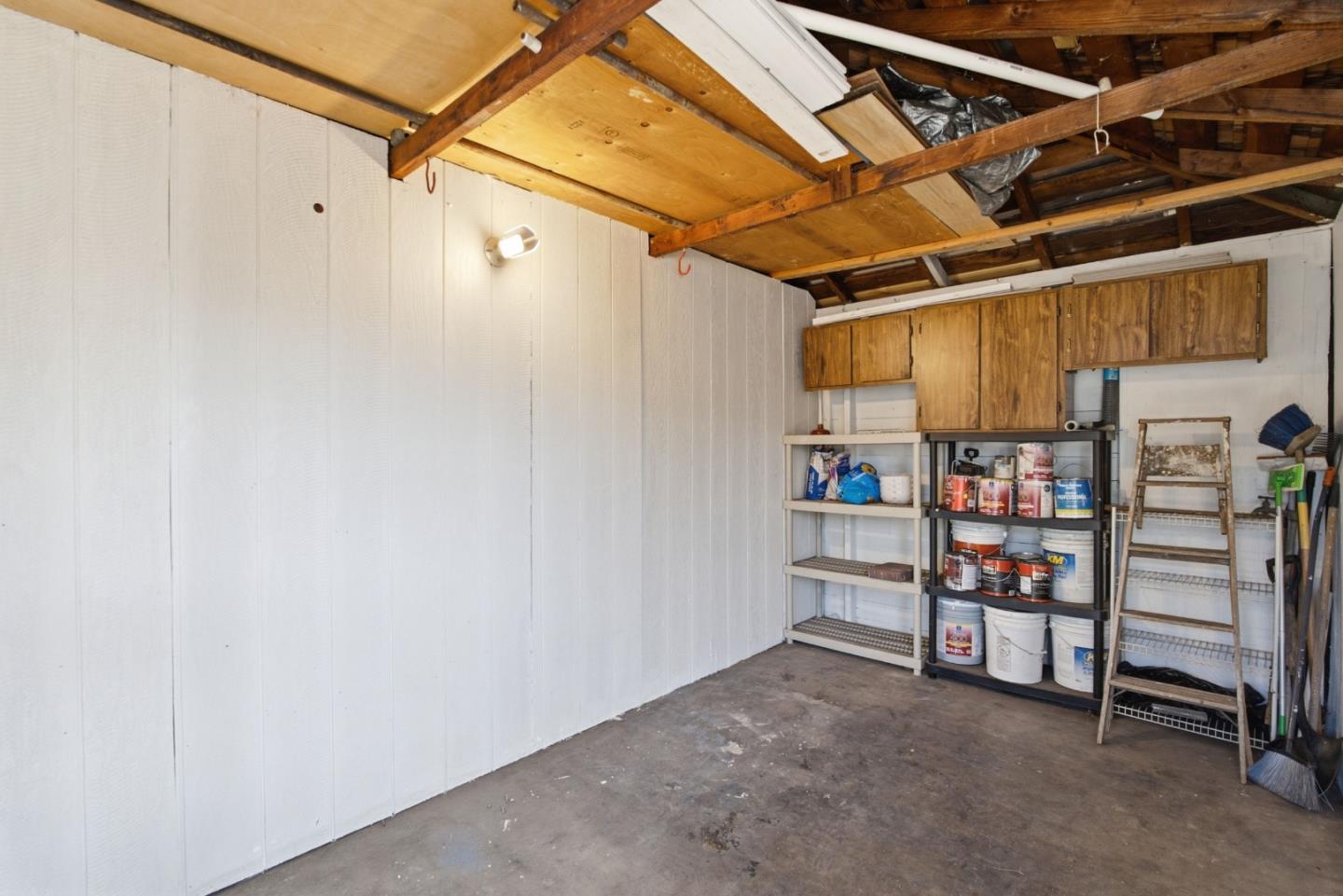 2268 Maywood AVE