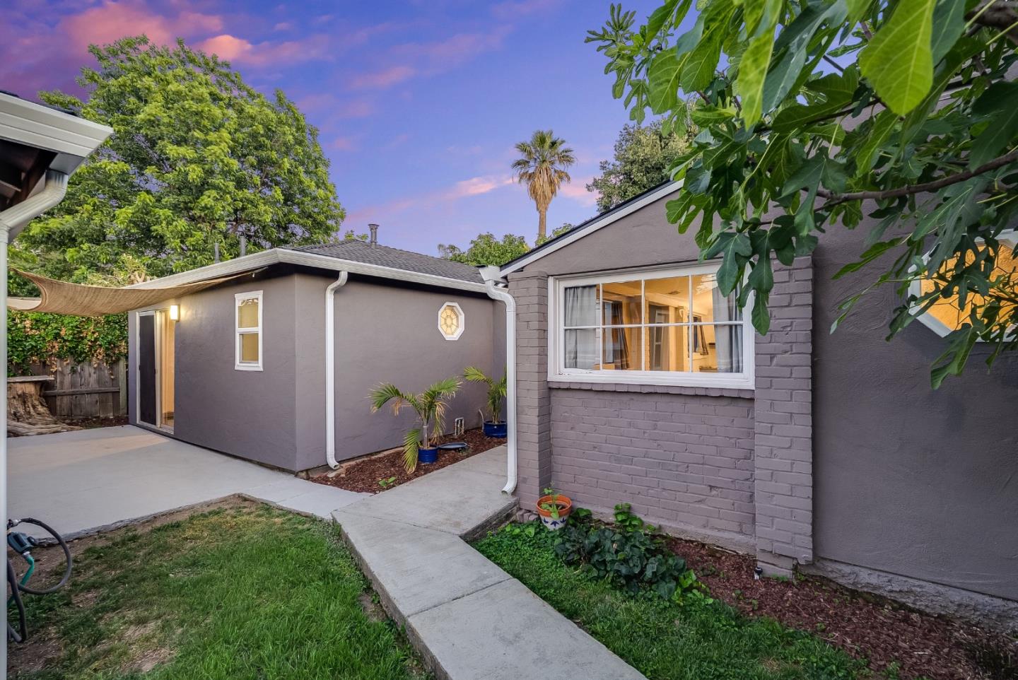 2268 Maywood AVE