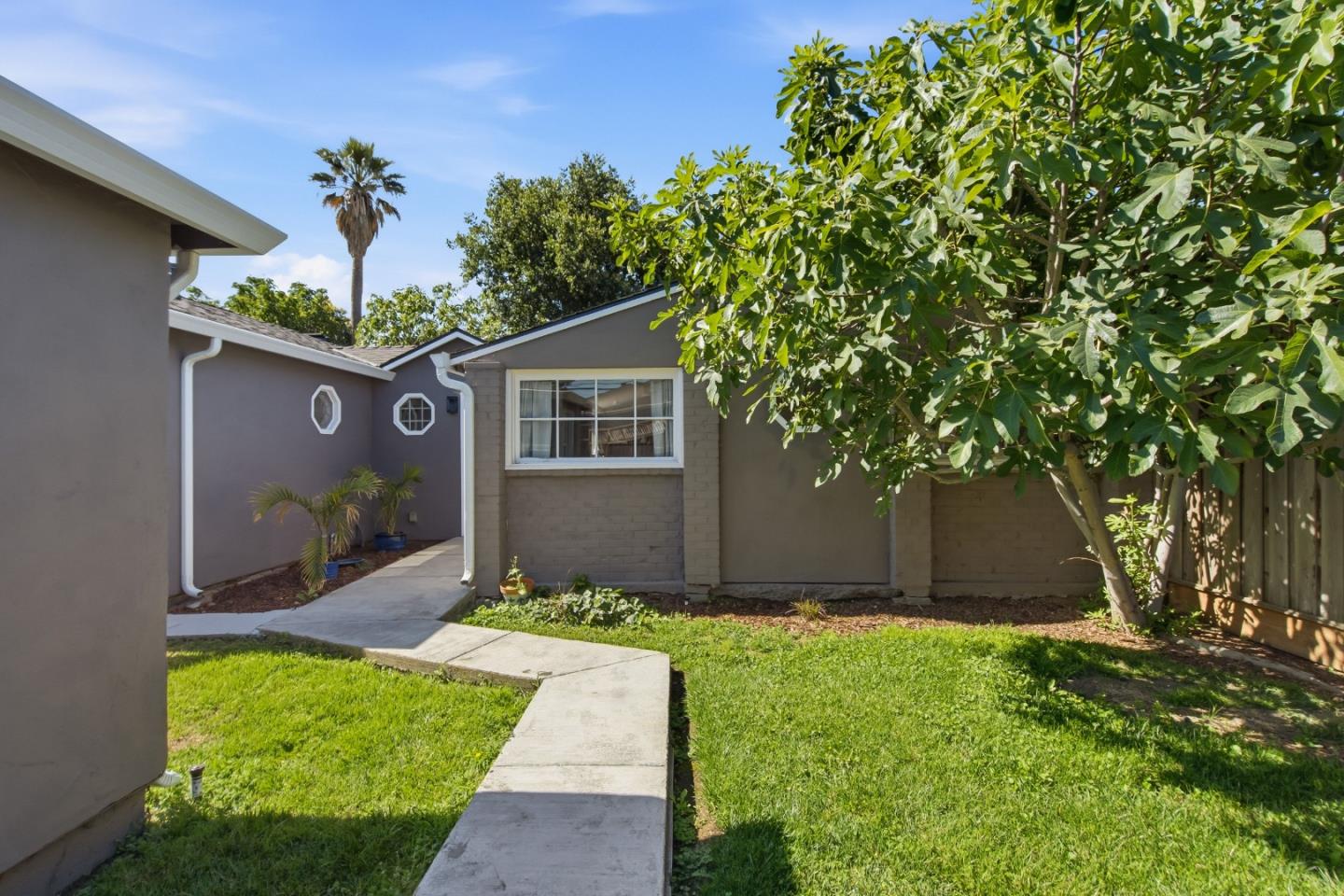 2268 Maywood AVE