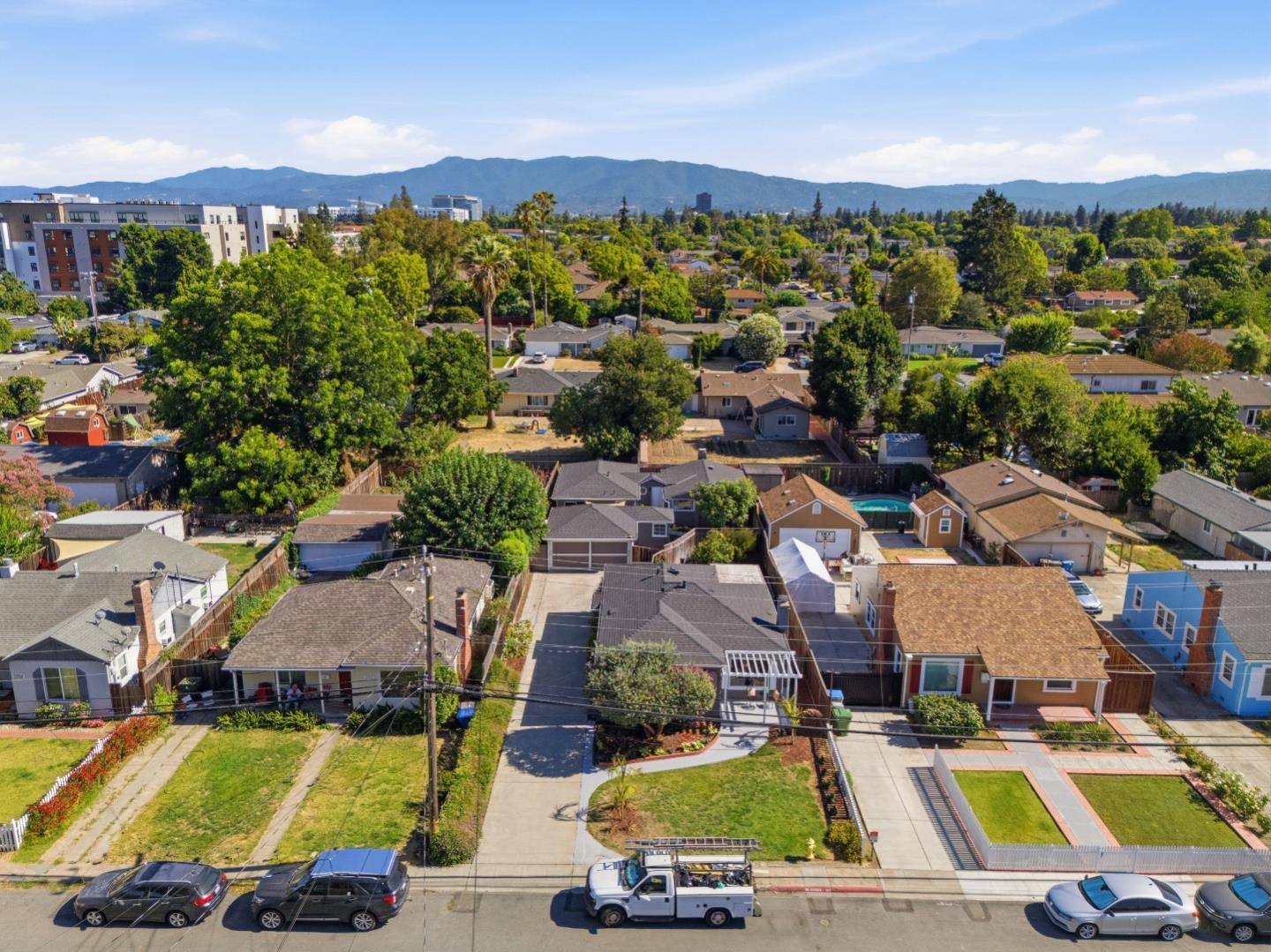 2268 Maywood AVE